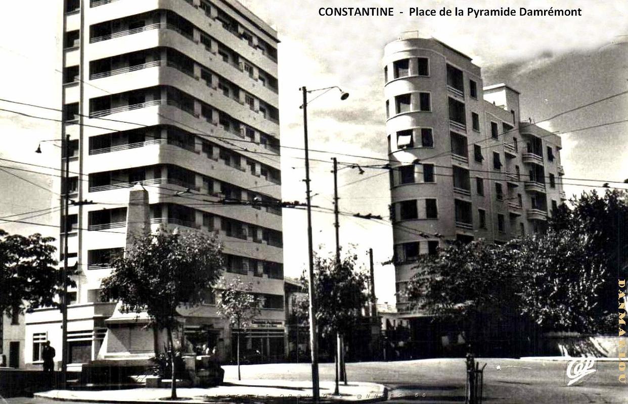 Constantine - Place de la Pyramide Damremont.jpg